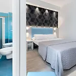 Eiffel Hotel