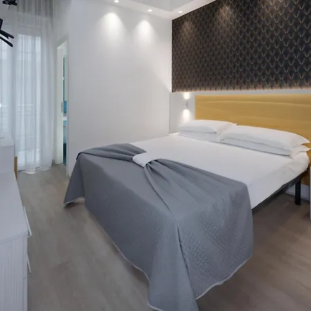 Hotel Eiffel Rímini