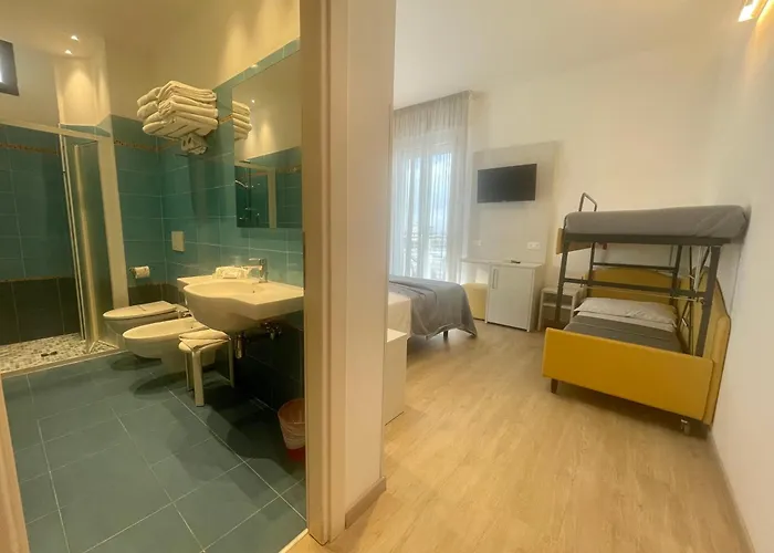 Eiffel Otel Rimini