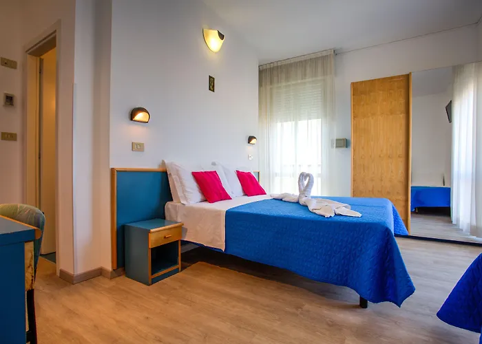 Eiffel Otel Rimini