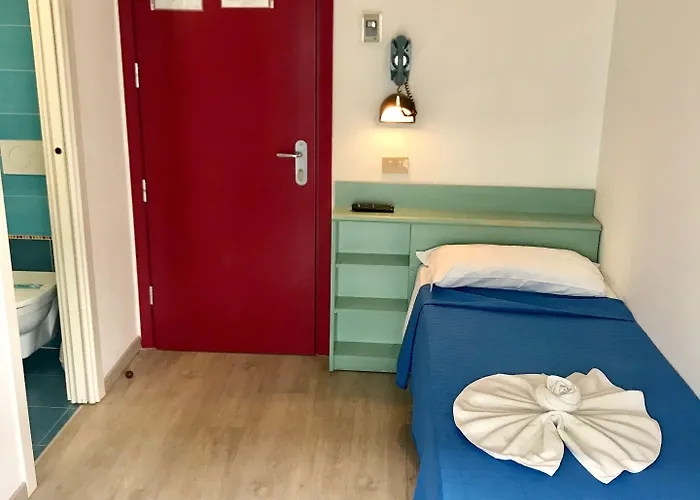 Otel Eiffel 3*