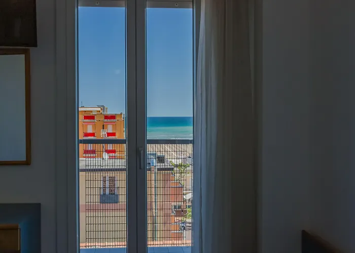 Otel Eiffel 3*
