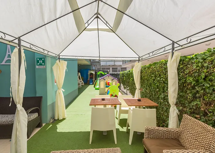 Eiffel Otel Rimini