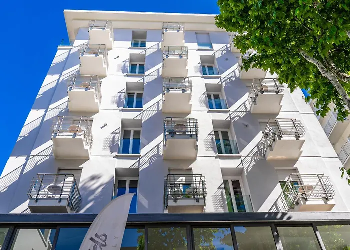 Otel Eiffel Rimini