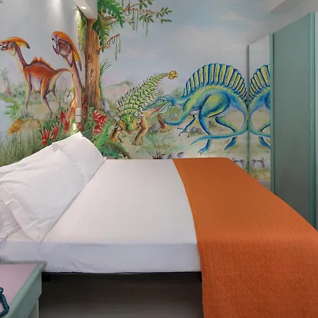 Hotel Eiffel 3*